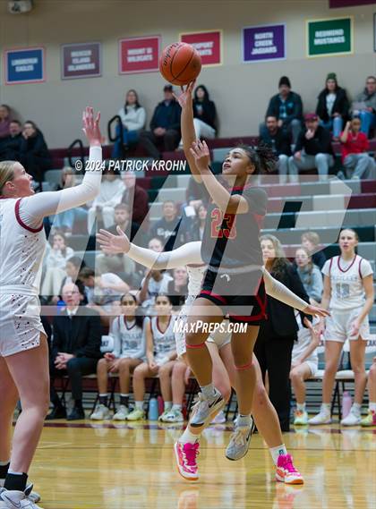 Thumbnail 3 in Newport - Bellevue @ Eastlake photogallery.