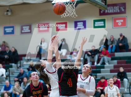 Thumbnail 3 in Newport - Bellevue @ Eastlake photogallery.