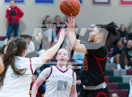 Thumbnail 2 in Newport - Bellevue @ Eastlake photogallery.