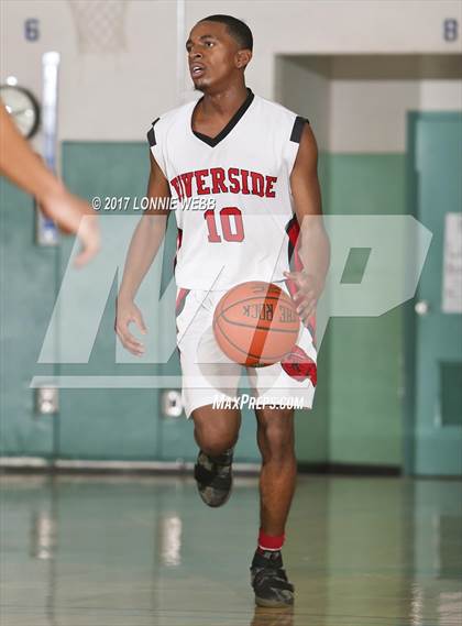 Thumbnail 3 in Riverside vs Saunders (MLK Showcase) photogallery.