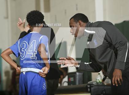 Thumbnail 2 in Riverside vs Saunders (MLK Showcase) photogallery.