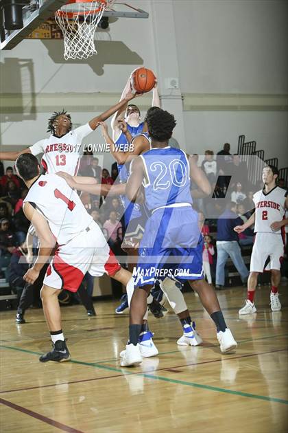 Thumbnail 2 in Riverside vs Saunders (MLK Showcase) photogallery.