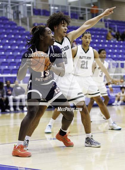 Thumbnail 3 in Reagan vs. Veterans Memorial (NEISD/NISD Tournament Round 2) photogallery.