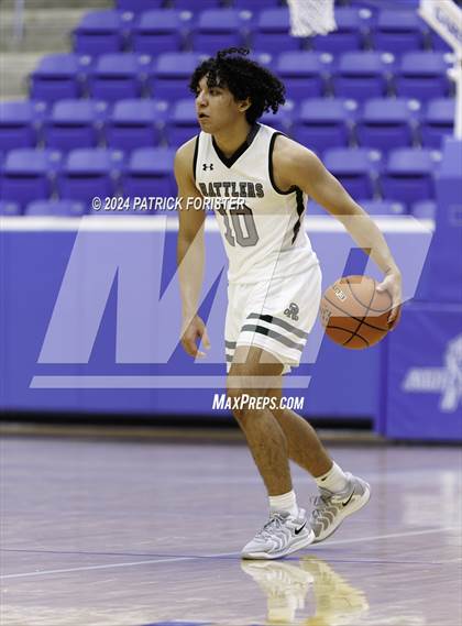 Thumbnail 2 in Reagan vs. Veterans Memorial (NEISD/NISD Tournament Round 2) photogallery.