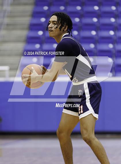 Thumbnail 1 in Reagan vs. Veterans Memorial (NEISD/NISD Tournament Round 2) photogallery.