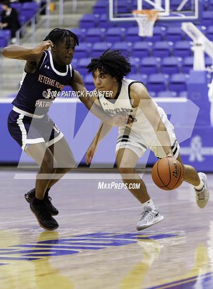 Thumbnail 3 in Reagan vs. Veterans Memorial (NEISD/NISD Tournament Round 2) photogallery.