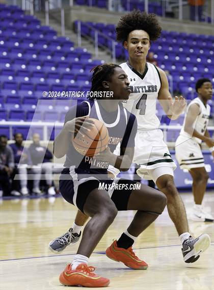 Thumbnail 1 in Reagan vs. Veterans Memorial (NEISD/NISD Tournament Round 2) photogallery.