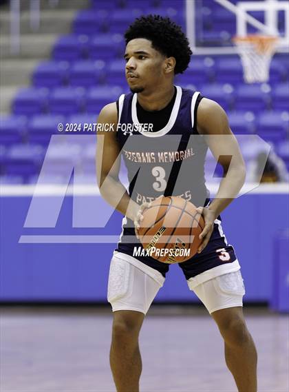 Thumbnail 1 in Reagan vs. Veterans Memorial (NEISD/NISD Tournament Round 2) photogallery.