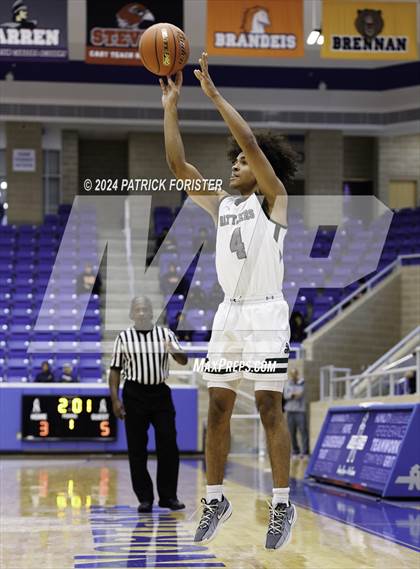 Thumbnail 2 in Reagan vs. Veterans Memorial (NEISD/NISD Tournament Round 2) photogallery.