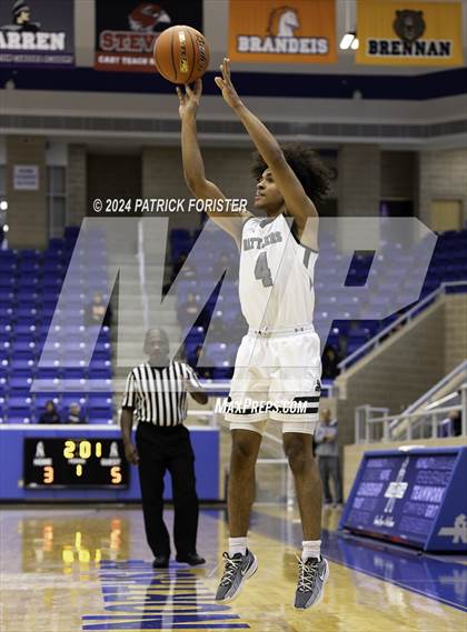 Thumbnail 2 in Reagan vs. Veterans Memorial (NEISD/NISD Tournament Round 2) photogallery.