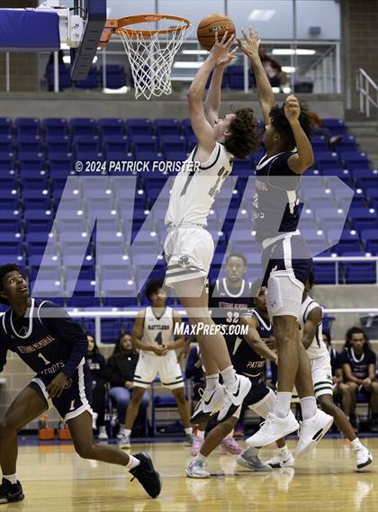 Thumbnail 3 in Reagan vs. Veterans Memorial (NEISD/NISD Tournament Round 2) photogallery.
