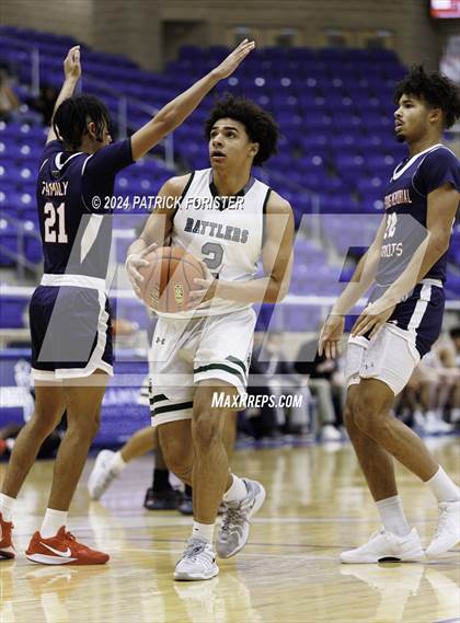 Thumbnail 2 in Reagan vs. Veterans Memorial (NEISD/NISD Tournament Round 2) photogallery.