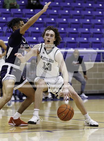 Thumbnail 1 in Reagan vs. Veterans Memorial (NEISD/NISD Tournament Round 2) photogallery.