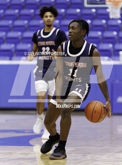 Thumbnail 3 in Reagan vs. Veterans Memorial (NEISD/NISD Tournament Round 2) photogallery.