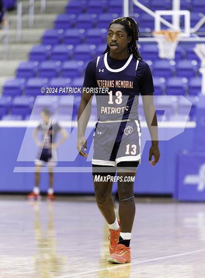 Thumbnail 1 in Reagan vs. Veterans Memorial (NEISD/NISD Tournament Round 2) photogallery.