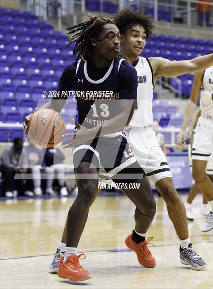 Thumbnail 2 in Reagan vs. Veterans Memorial (NEISD/NISD Tournament Round 2) photogallery.