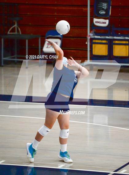 Thumbnail 1 in Gabrielino @ Maranatha photogallery.