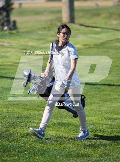 Thumbnail 2 in St. Stanislaus Girls Golf Meet photogallery.
