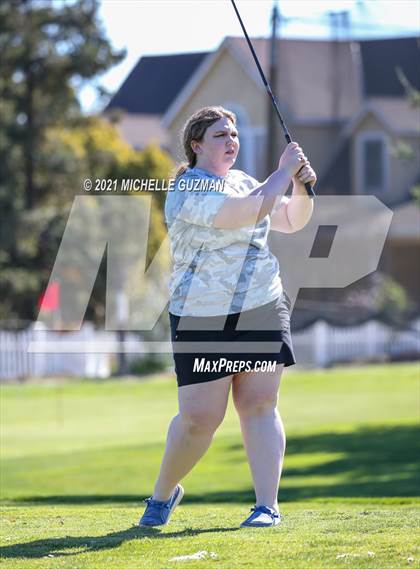 Thumbnail 2 in St. Stanislaus Girls Golf Meet photogallery.