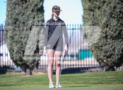 Thumbnail 3 in St. Stanislaus Girls Golf Meet photogallery.