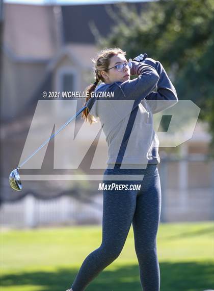 Thumbnail 3 in St. Stanislaus Girls Golf Meet photogallery.