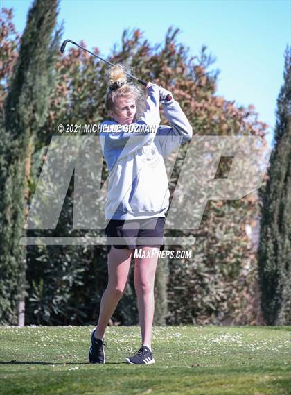 Thumbnail 2 in St. Stanislaus Girls Golf Meet photogallery.