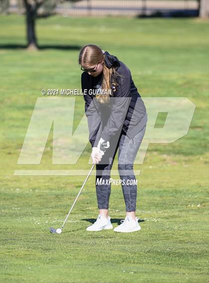 Thumbnail 1 in St. Stanislaus Girls Golf Meet photogallery.