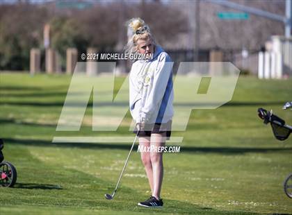 Thumbnail 1 in St. Stanislaus Girls Golf Meet photogallery.