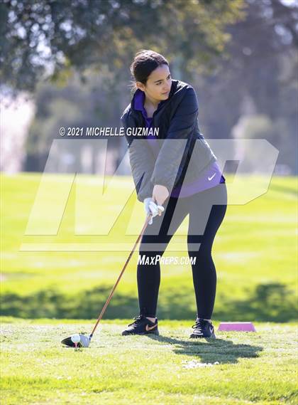 Thumbnail 3 in St. Stanislaus Girls Golf Meet photogallery.