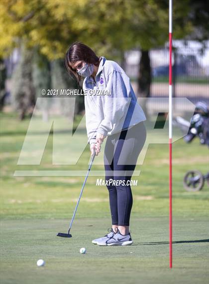 Thumbnail 1 in St. Stanislaus Girls Golf Meet photogallery.