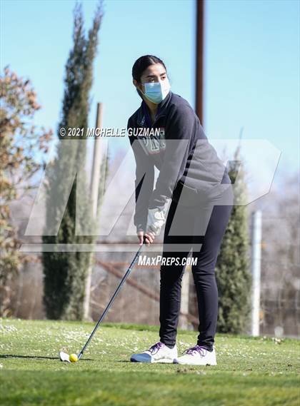 Thumbnail 1 in St. Stanislaus Girls Golf Meet photogallery.