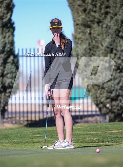 Thumbnail 3 in St. Stanislaus Girls Golf Meet photogallery.