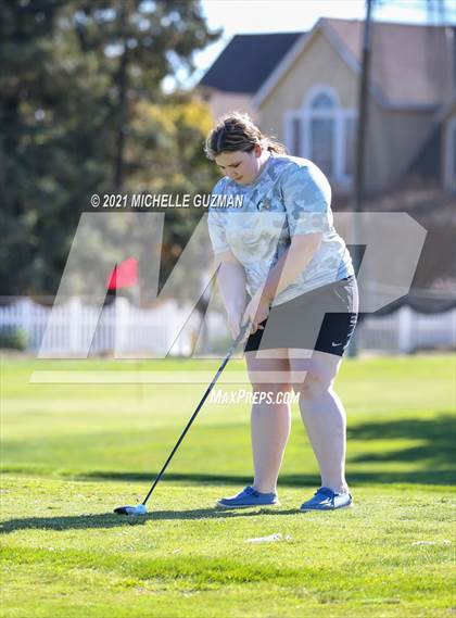 Thumbnail 3 in St. Stanislaus Girls Golf Meet photogallery.