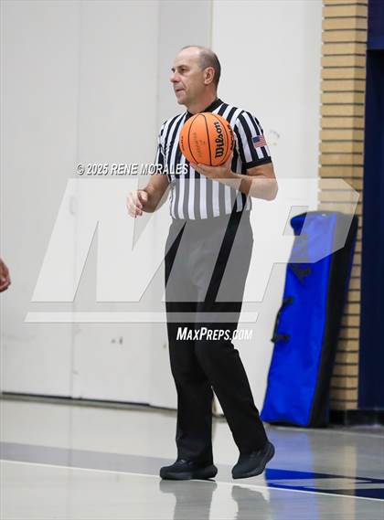 Thumbnail 1 in Poly vs Oak Park (Crown City Round Ball Classic) photogallery.