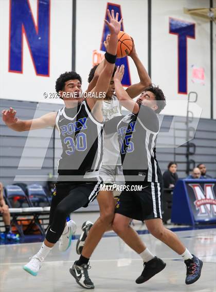 Thumbnail 3 in Poly vs Oak Park (Crown City Round Ball Classic) photogallery.