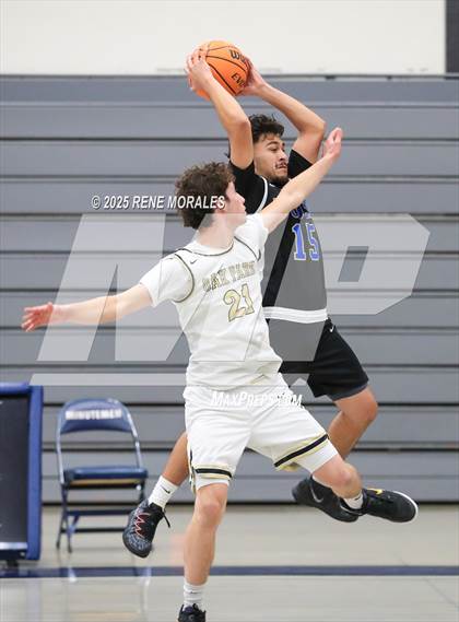 Thumbnail 3 in Poly vs Oak Park (Crown City Round Ball Classic) photogallery.