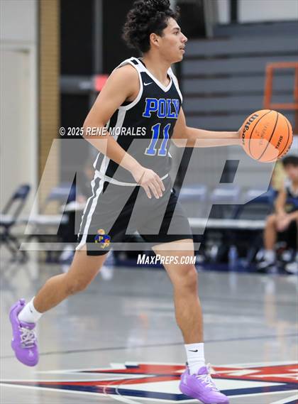 Thumbnail 2 in Poly vs Oak Park (Crown City Round Ball Classic) photogallery.