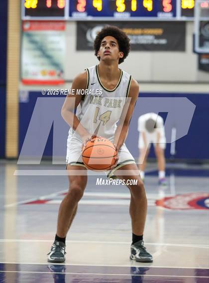 Thumbnail 2 in Poly vs Oak Park (Crown City Round Ball Classic) photogallery.