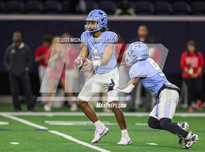 Thumbnail 3 in Emerson vs. Colleyville Heritage (UIL 5A Football Quarterfinals) photogallery.