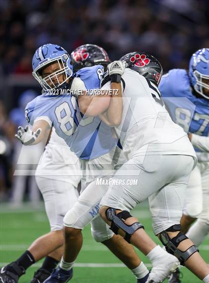 Thumbnail 2 in Emerson vs. Colleyville Heritage (UIL 5A Football Quarterfinals) photogallery.