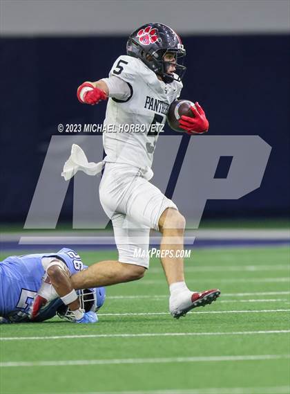 Thumbnail 1 in Emerson vs. Colleyville Heritage (UIL 5A Football Quarterfinals) photogallery.