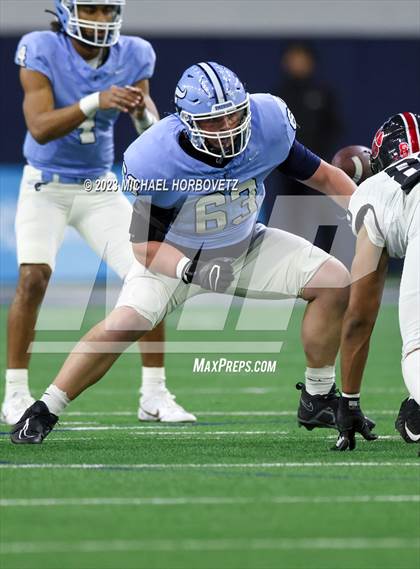 Thumbnail 3 in Emerson vs. Colleyville Heritage (UIL 5A Football Quarterfinals) photogallery.