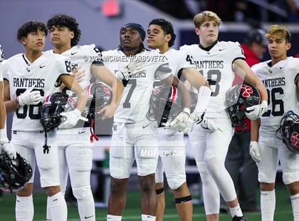 Thumbnail 3 in Emerson vs. Colleyville Heritage (UIL 5A Football Quarterfinals) photogallery.