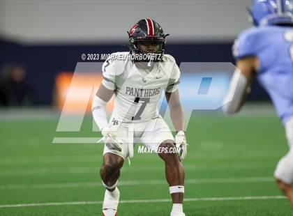 Thumbnail 1 in Emerson vs. Colleyville Heritage (UIL 5A Football Quarterfinals) photogallery.