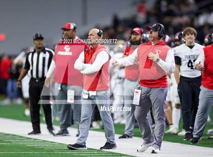 Thumbnail 3 in Emerson vs. Colleyville Heritage (UIL 5A Football Quarterfinals) photogallery.