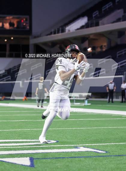 Thumbnail 3 in Emerson vs. Colleyville Heritage (UIL 5A Football Quarterfinals) photogallery.
