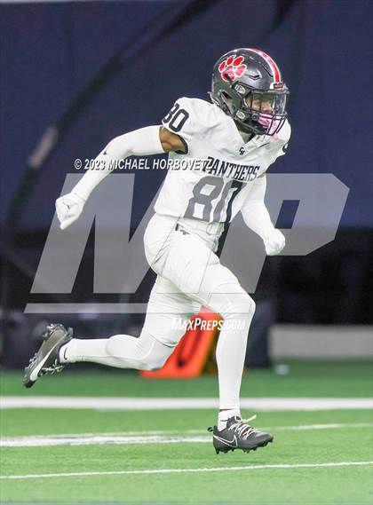 Thumbnail 3 in Emerson vs. Colleyville Heritage (UIL 5A Football Quarterfinals) photogallery.