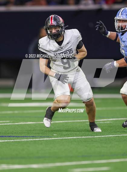 Thumbnail 1 in Emerson vs. Colleyville Heritage (UIL 5A Football Quarterfinals) photogallery.