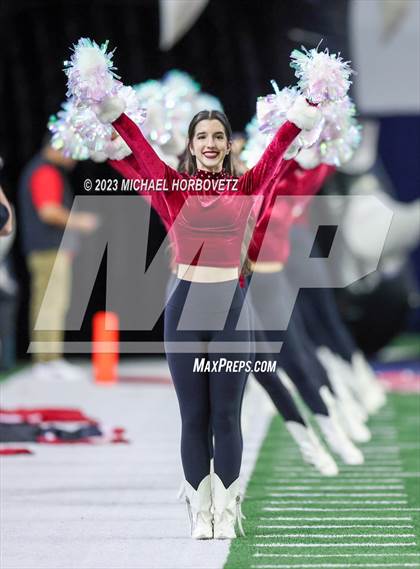 Thumbnail 1 in Emerson vs. Colleyville Heritage (UIL 5A Football Quarterfinals) photogallery.