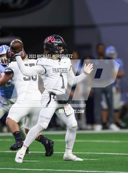 Thumbnail 2 in Emerson vs. Colleyville Heritage (UIL 5A Football Quarterfinals) photogallery.